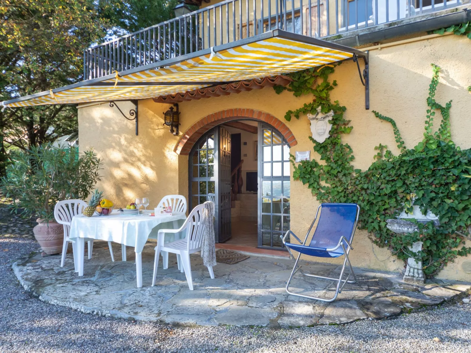 Wohnung Poggio Oro Duchessina mit Terrasse-Buiten