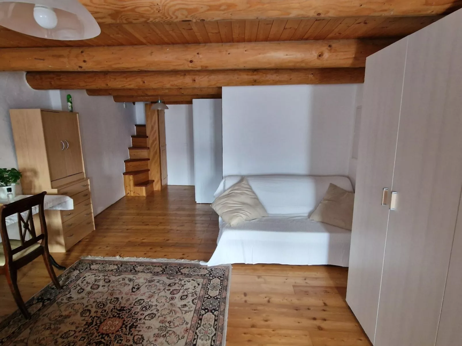 Chalet in den sonnigen Schweizer Südalpen-Image-tags.info