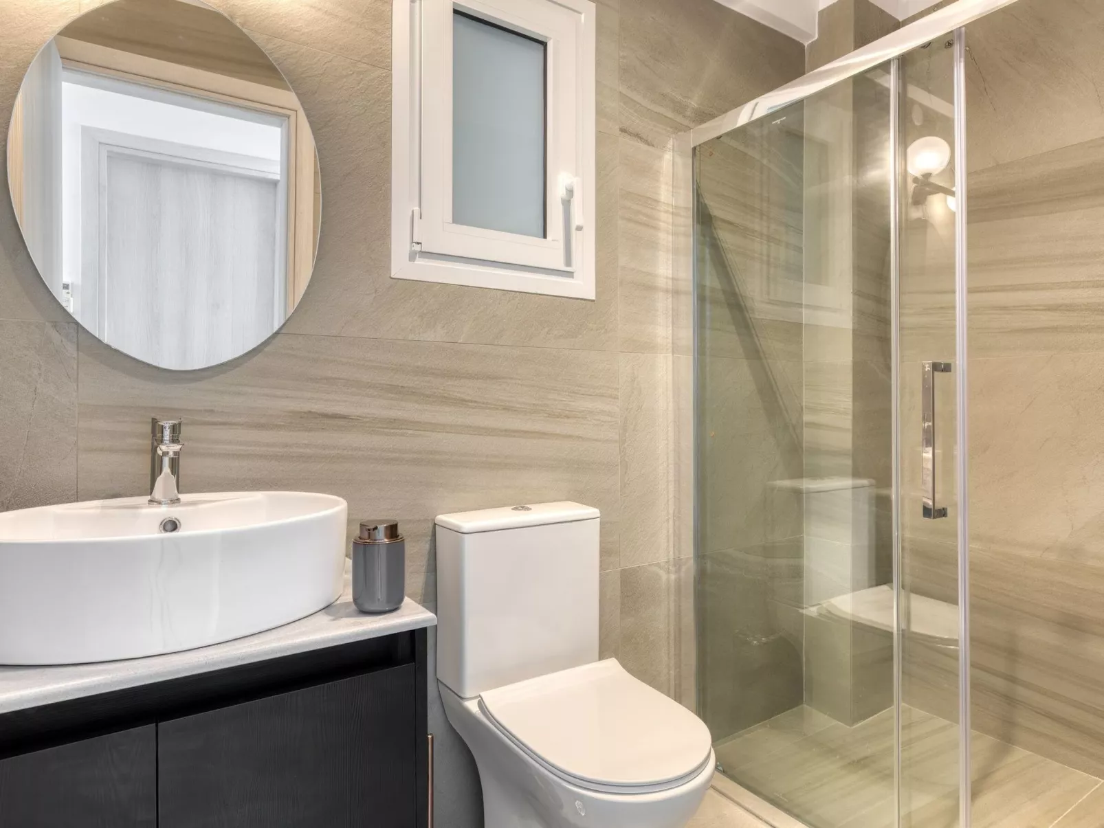 Luxuriöse Wohnung mit Meerblick Stoa Serenity-Binnen