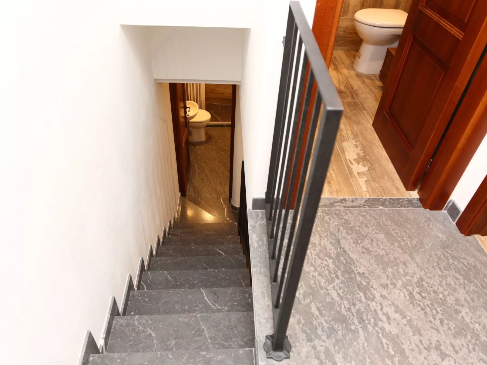 Wine House-Image-tags.info