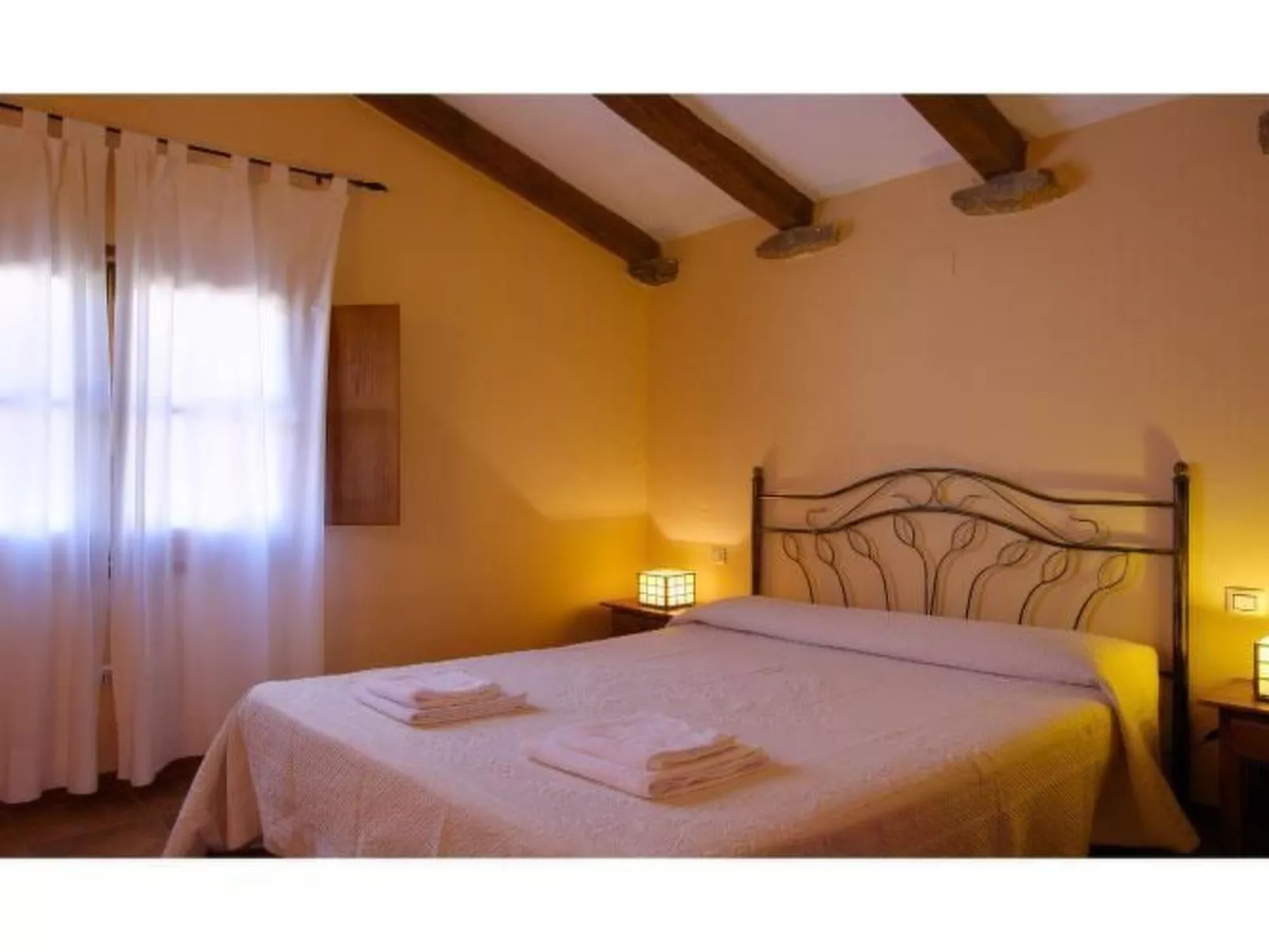 Natürlicher Urlaub in einem Ferienhaus mit Garten und Terrasse-Binnen