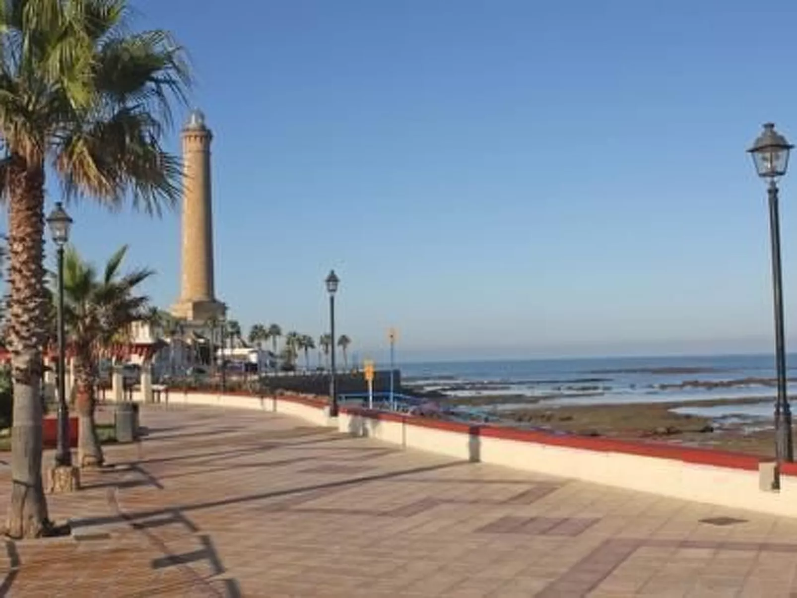 Touristenwohnung "Apartment" mit Terrasse-Buiten