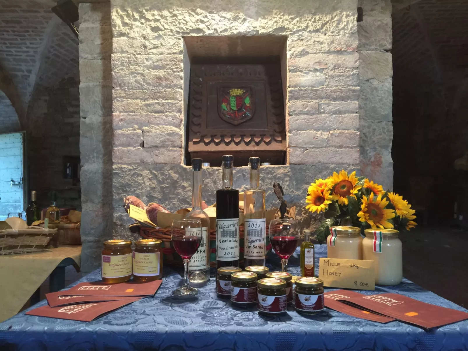 Unterkunft in einer Höhle mit Whirlpool-Image-tags.info