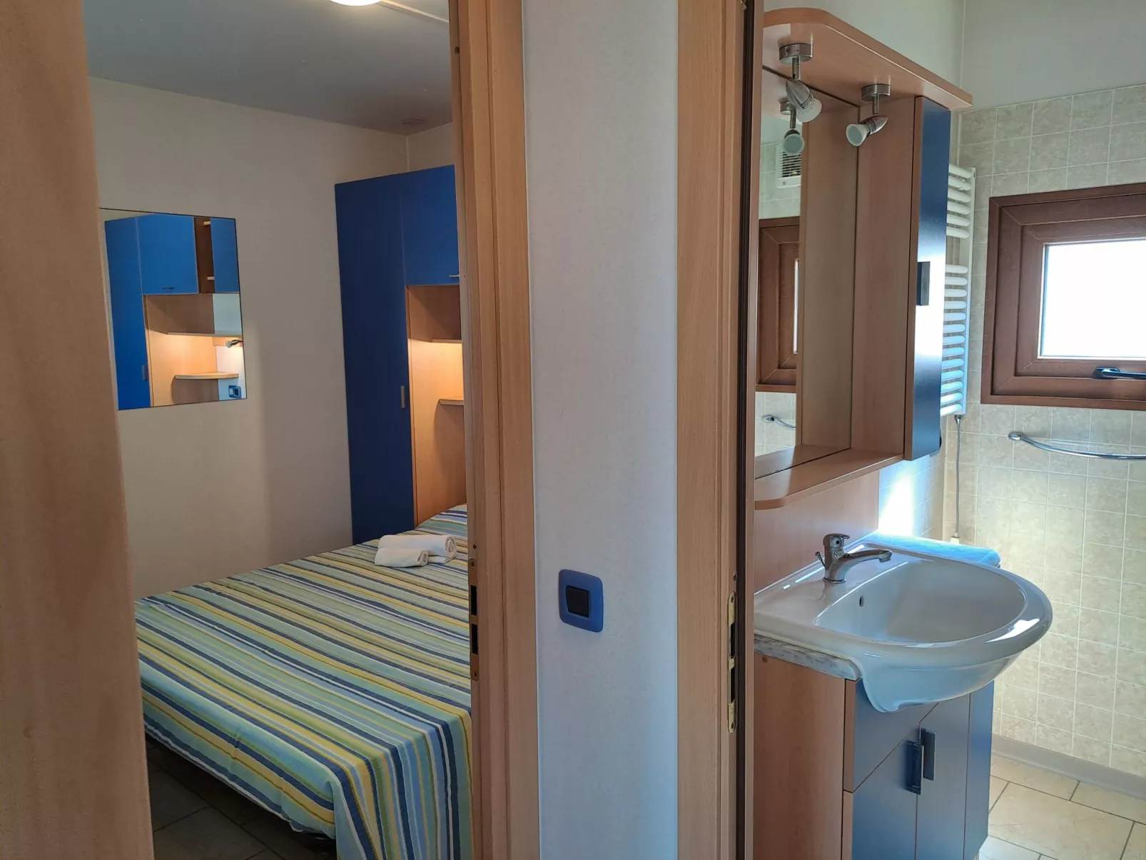 Onda su onda von Holiday World-Binnen