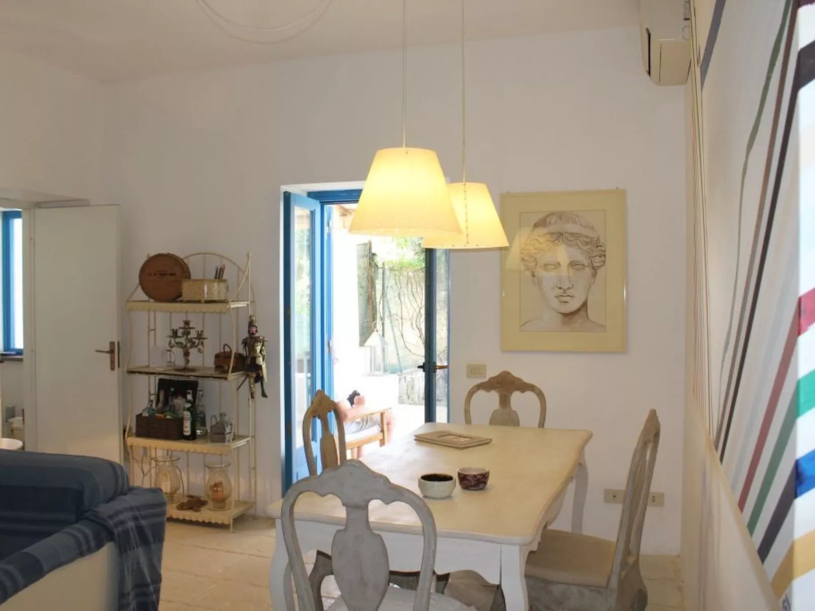 Ausgezeichnete Villa mit Schwimmbad, Panoramaterrassen-Image-tags.info