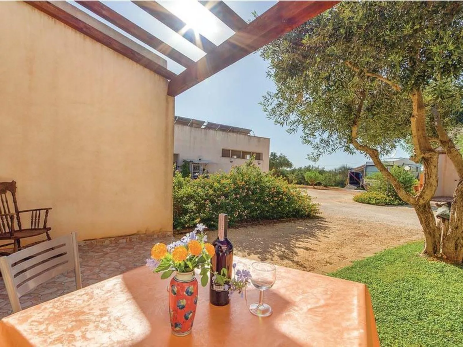 Appartement in Marsala mit gemeinschaftlichem Pool, Grill und Garten-Buiten