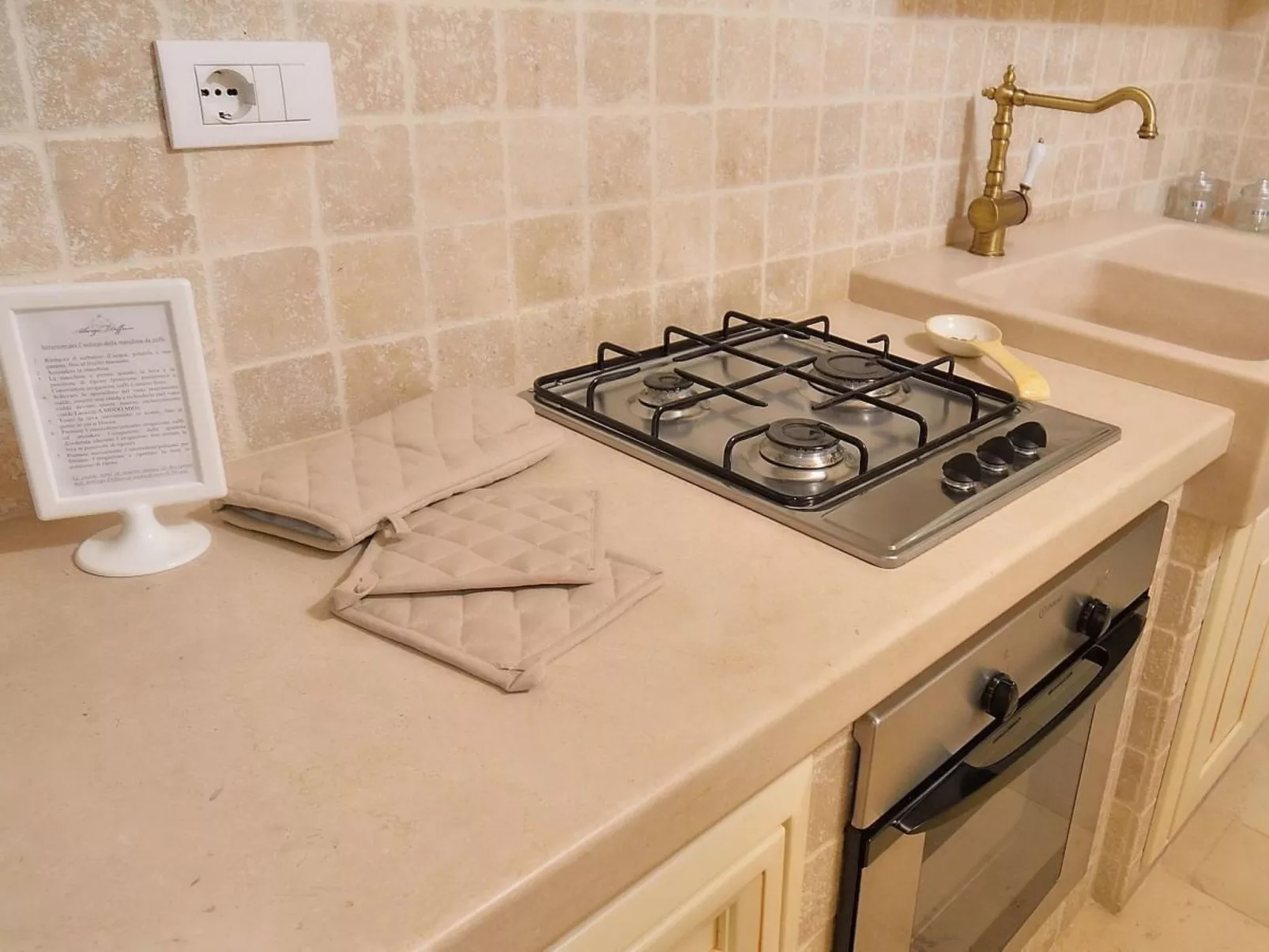 'Dimora Leoci 2-Image-tags.info