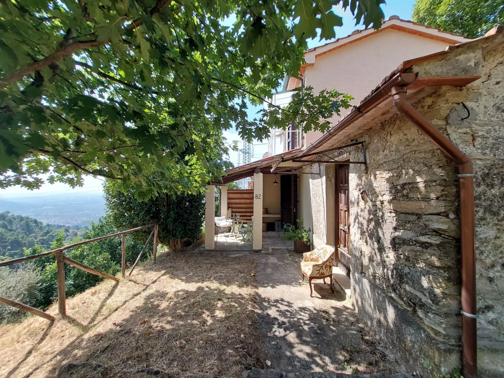 'Casa Peppina' mit Terrasse-Buiten
