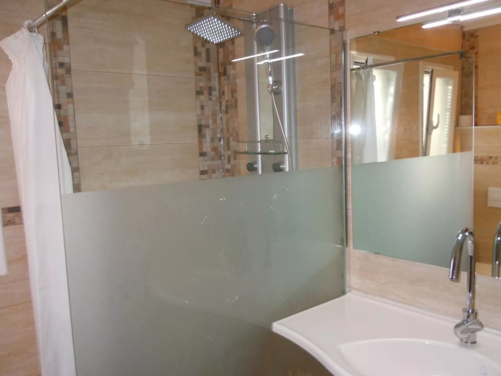 CASA  BENIMEIT-Binnen