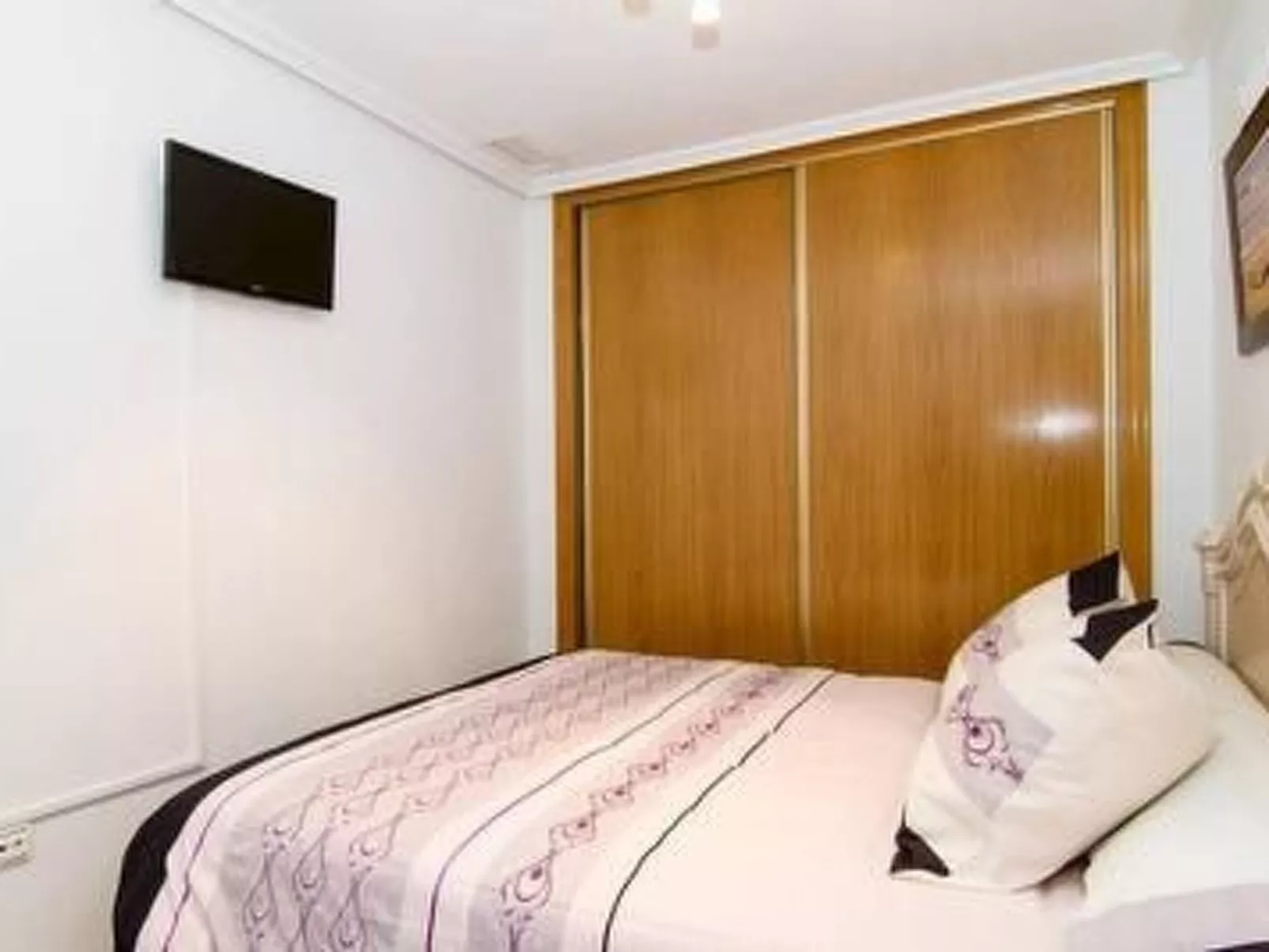 Wohnung mit Terrasse und privatem Pool-Image-tags.info