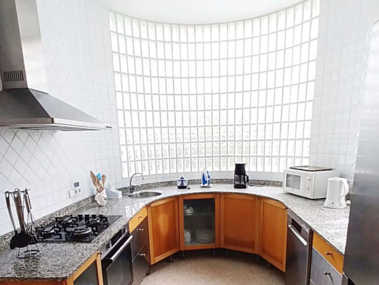 Villa "Estel" mit eigenem Schwimmbad-Image-tags.info