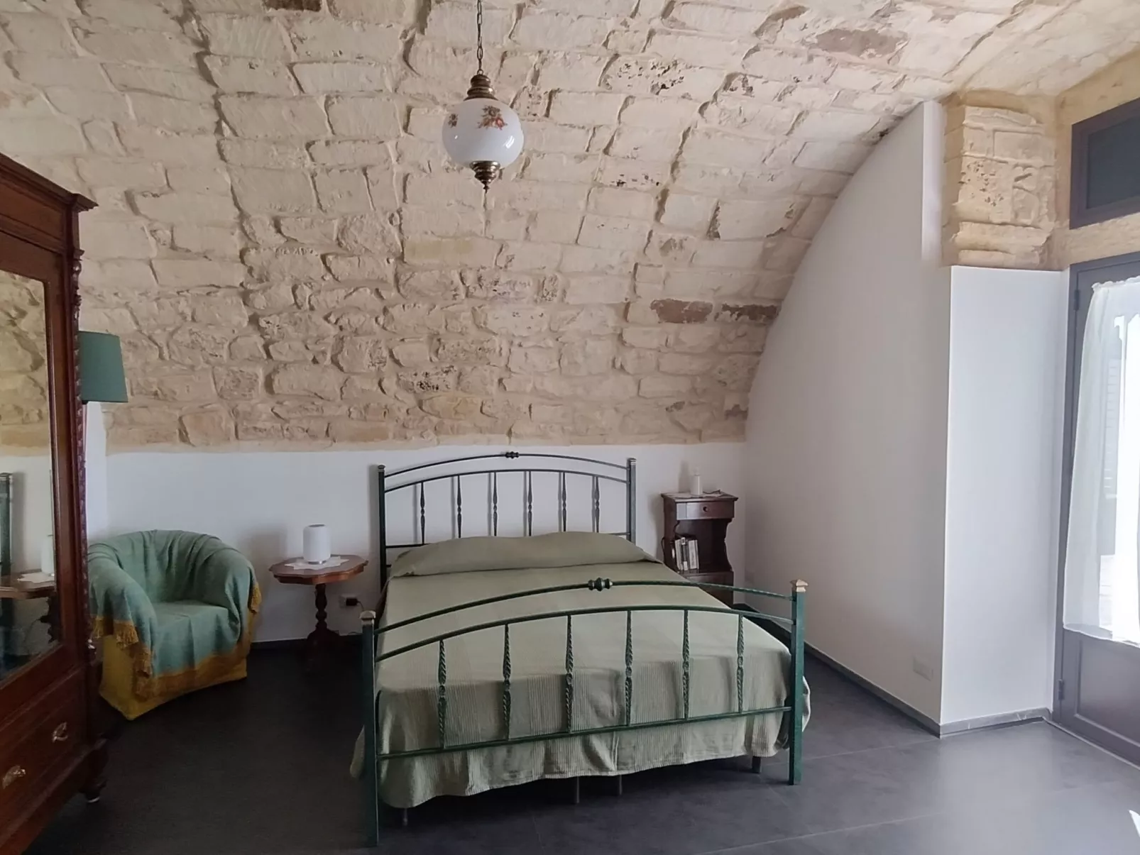 "Villa mit Pool-Binnen