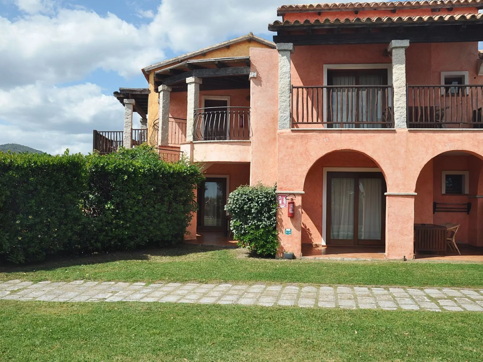 Apt. Eldi 1B, mit gemeinsamem Schwimmbad-Image-tags.info