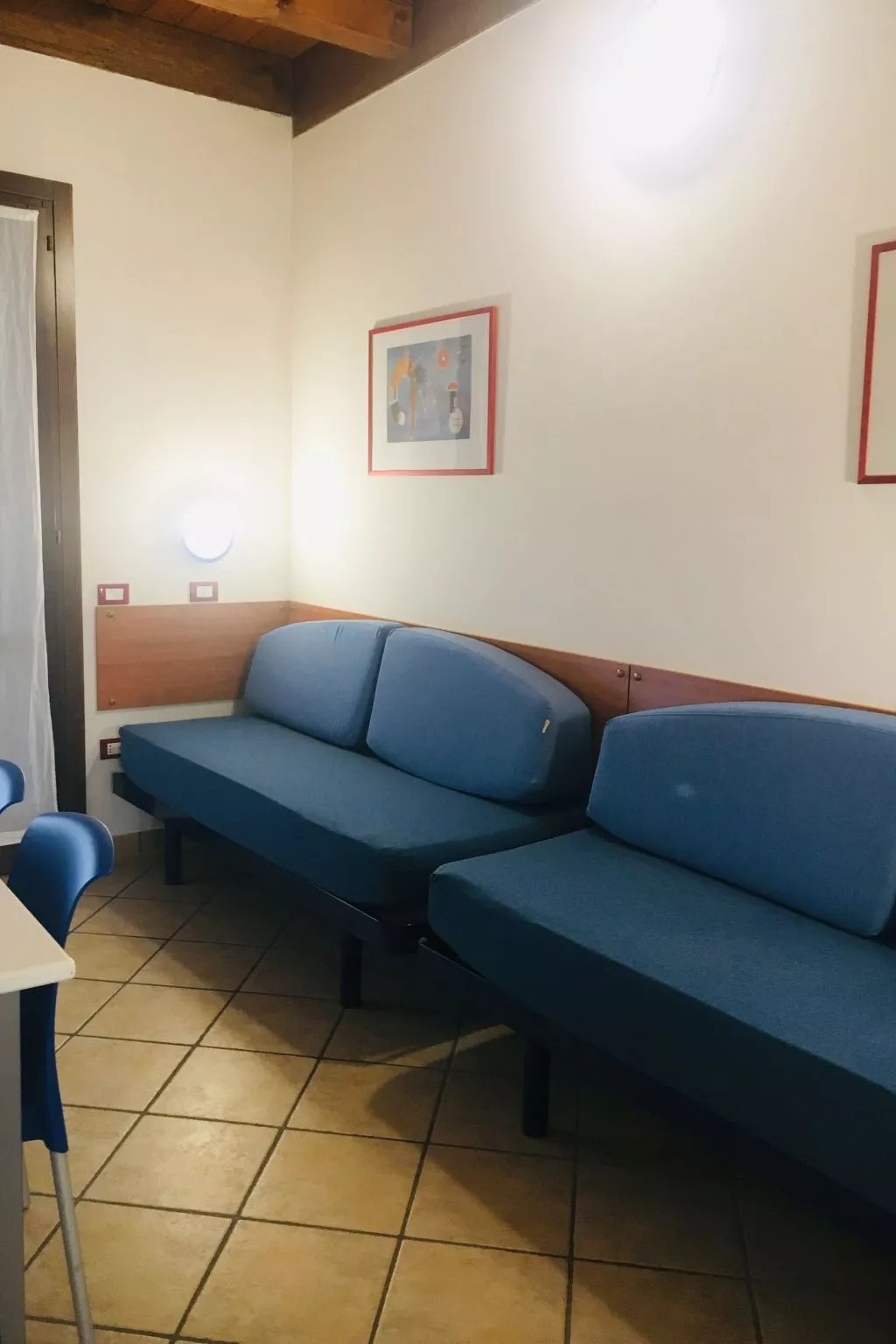 Wunderschöne Wohnung in Lido Di Spina mit Möbliertem Balkon