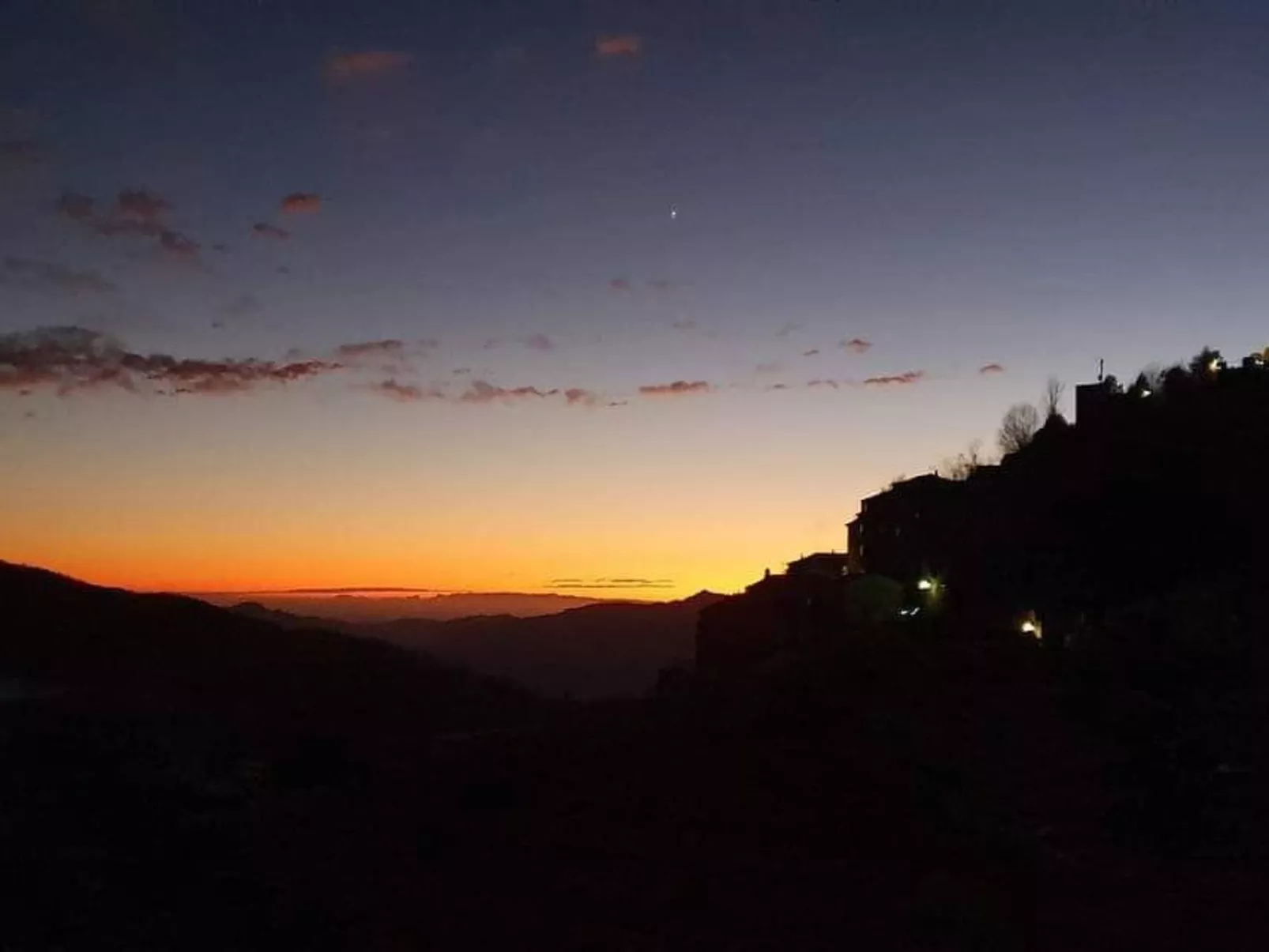 Villa 'Monticello' mit eigenem Pool-Buiten