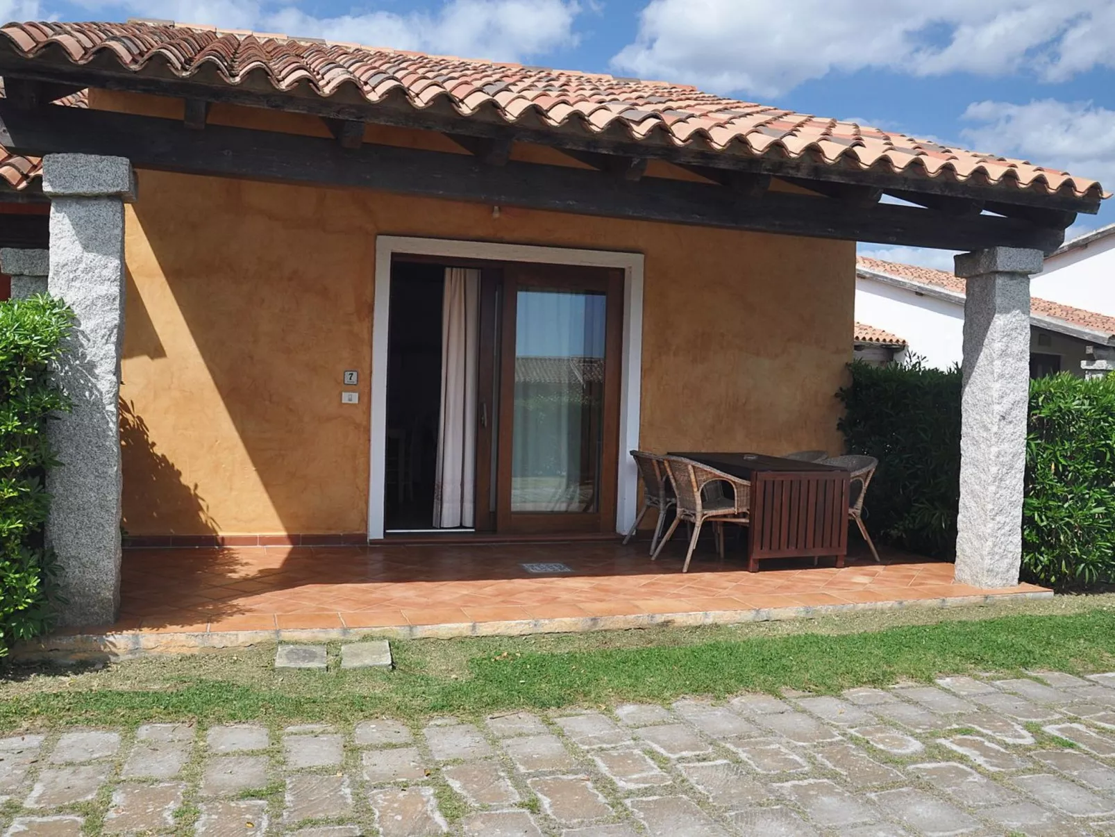 Apt. Eldi 2BS, mit gemeinsamem Schwimmbad-Image-tags.info