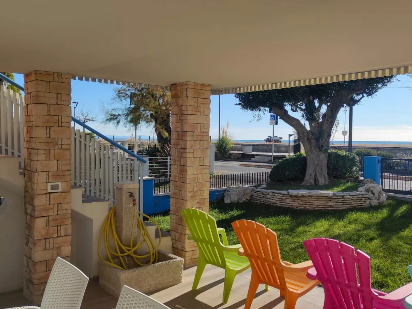 App. "Villa Miami B" mit Terrasse im Erdgeschoss-Buiten