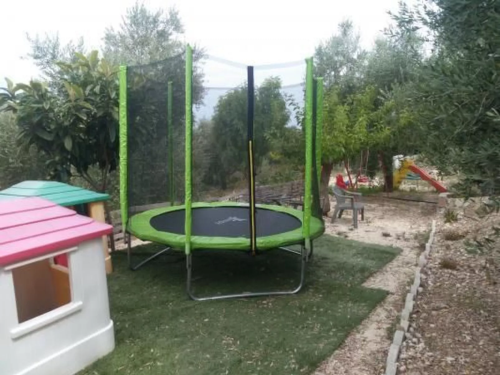 Brandneue Wohnung in Villa mit Schwimmbad-Image-tags.info