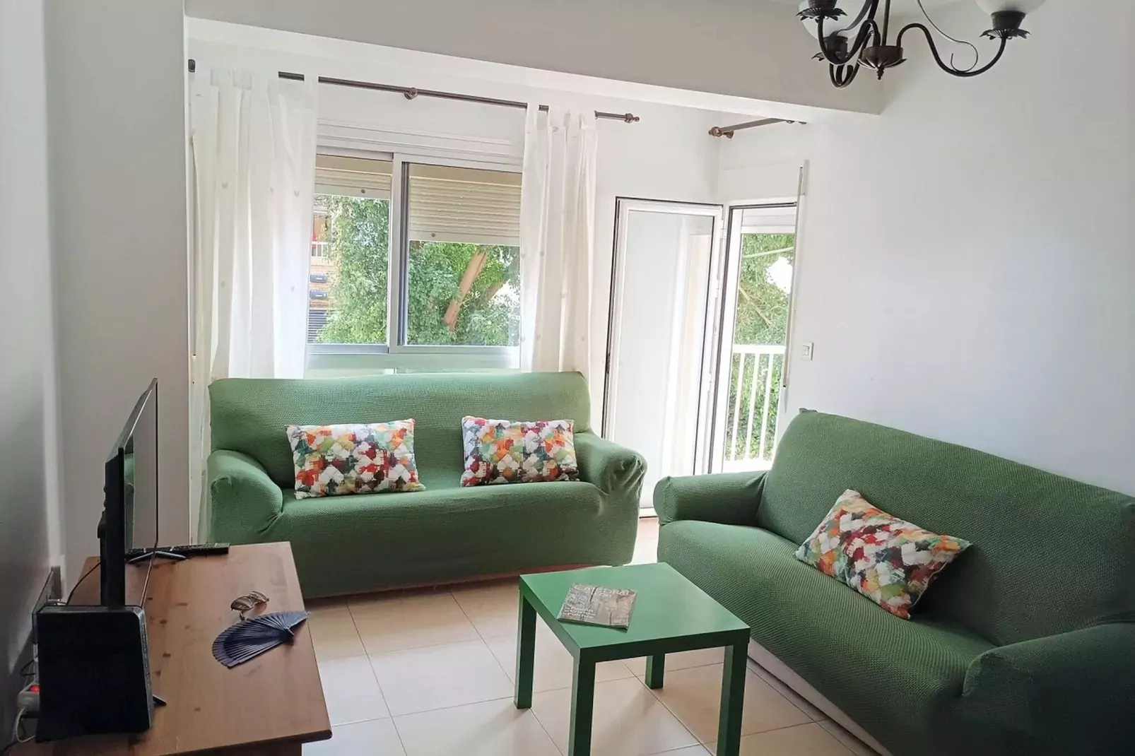 Almeria capital apartamento centrico cerca de la playa-Woonkamer
