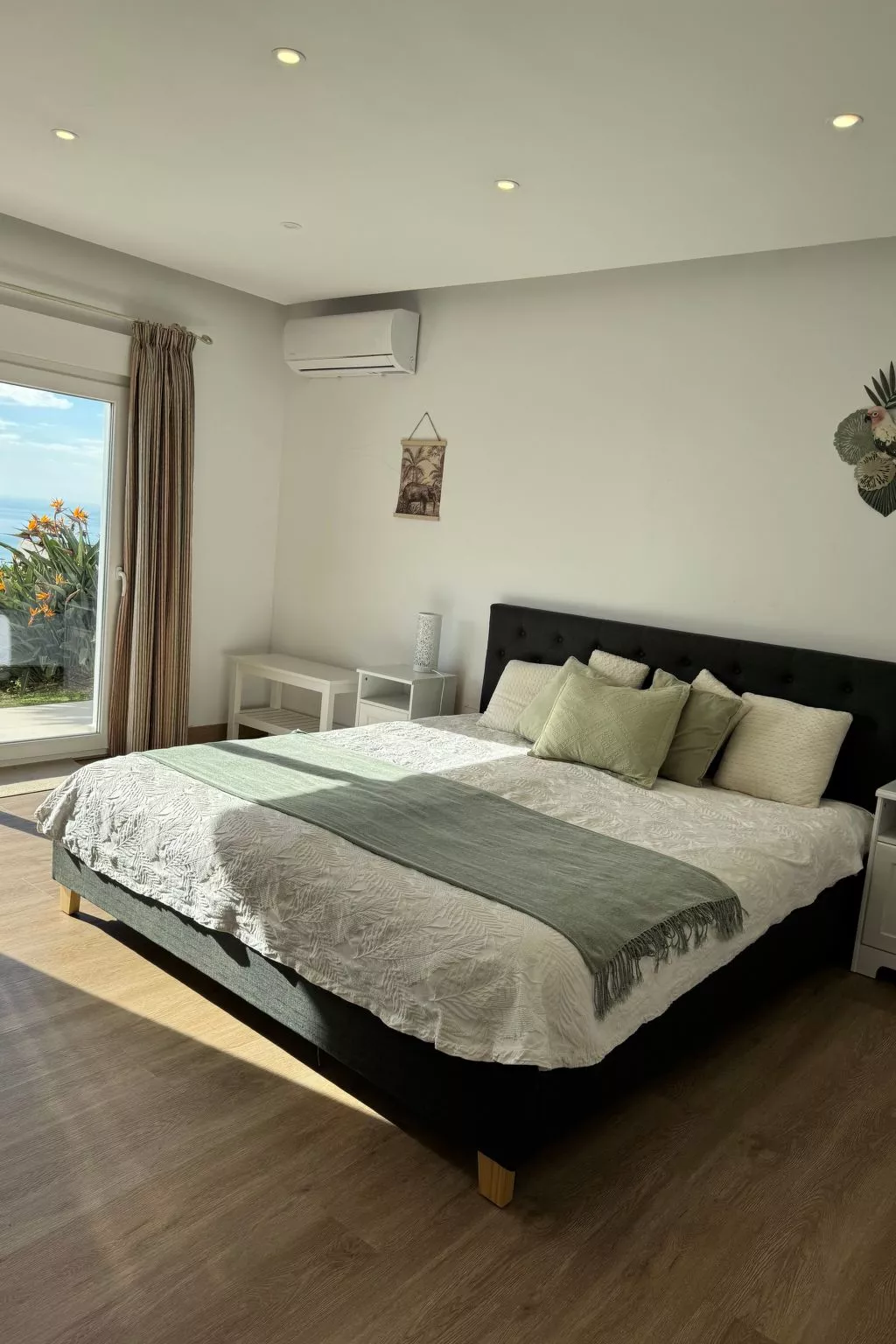 Villa Bella Vista mit Panoramablick und priv. Pool-Binnen