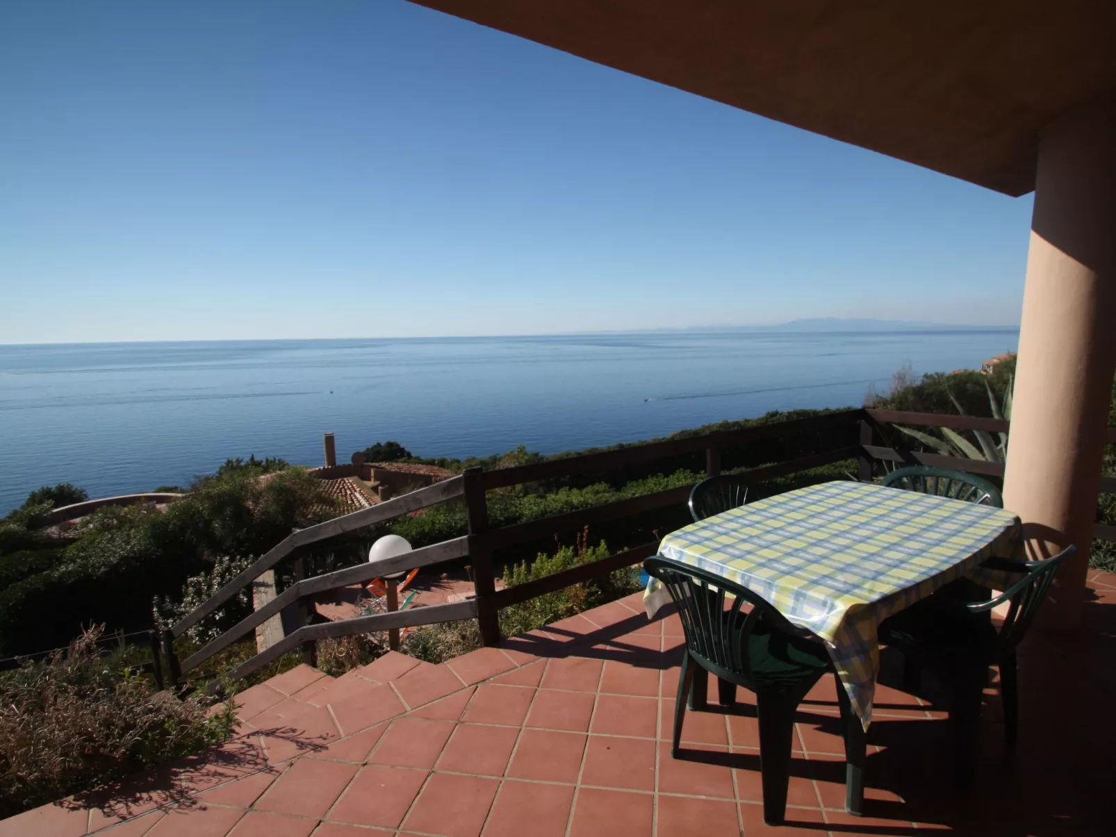 Villini Lu Ciuoni außergewöhnlichen Meerblick.-Image-tags.info