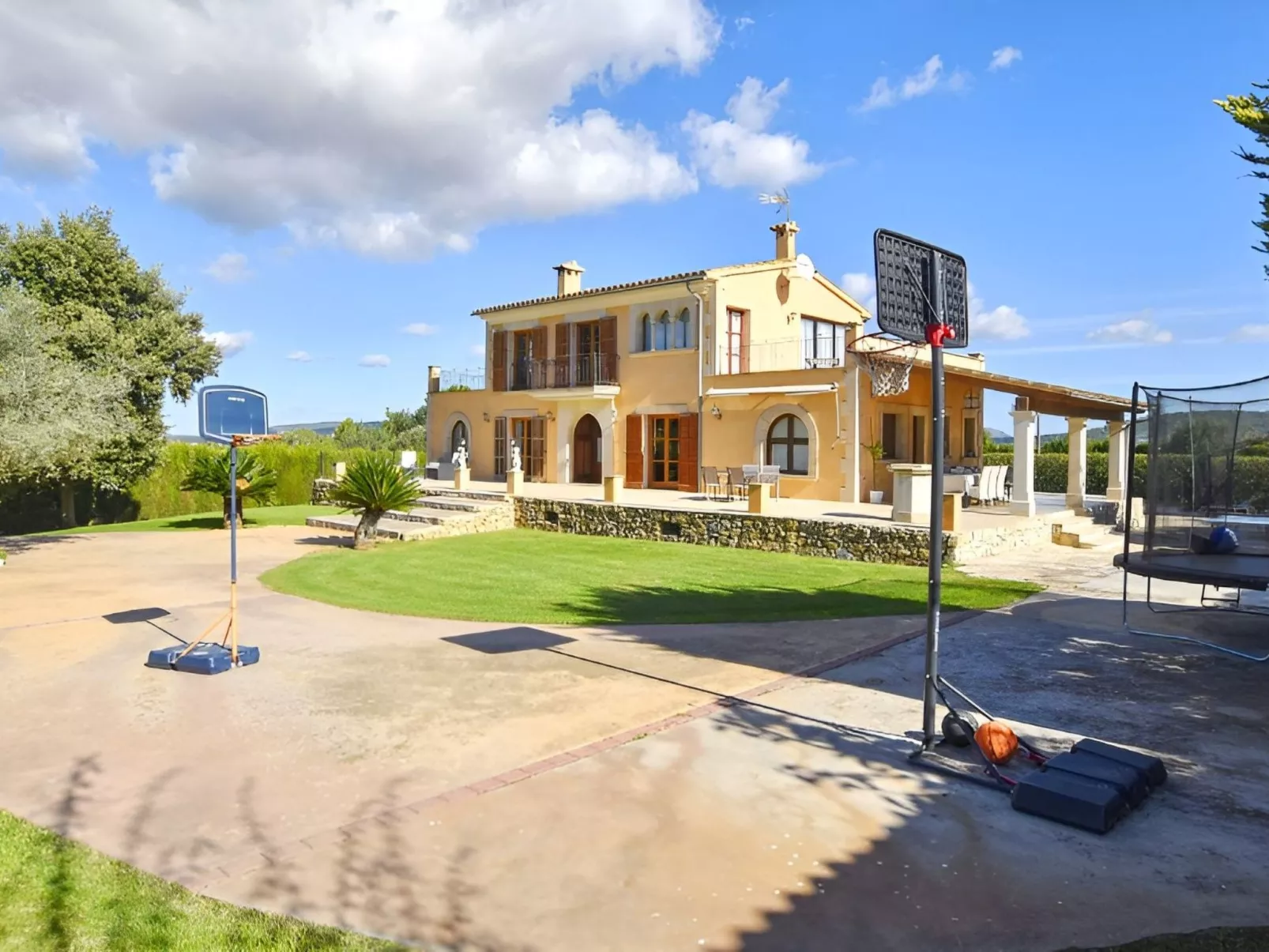 Schöne Finca in der Nähe der Rafal Nadal Akademie-Buiten