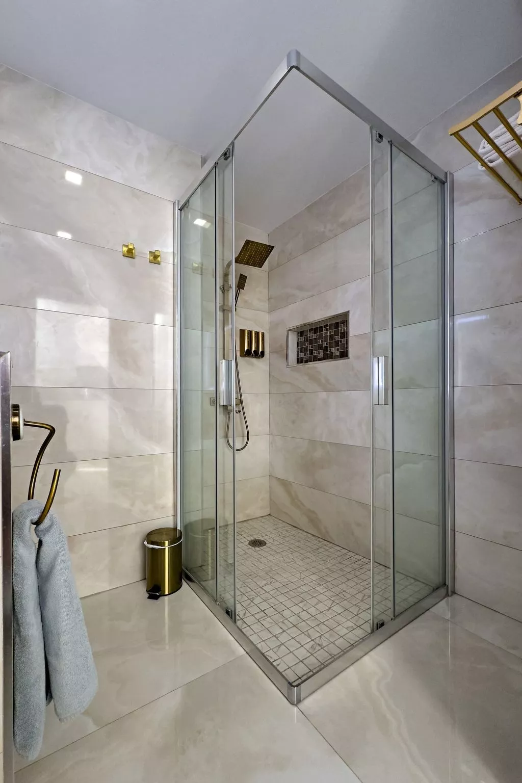 Seaside Serenity, Luxus mit einem Hauch von Gourmet-Binnen