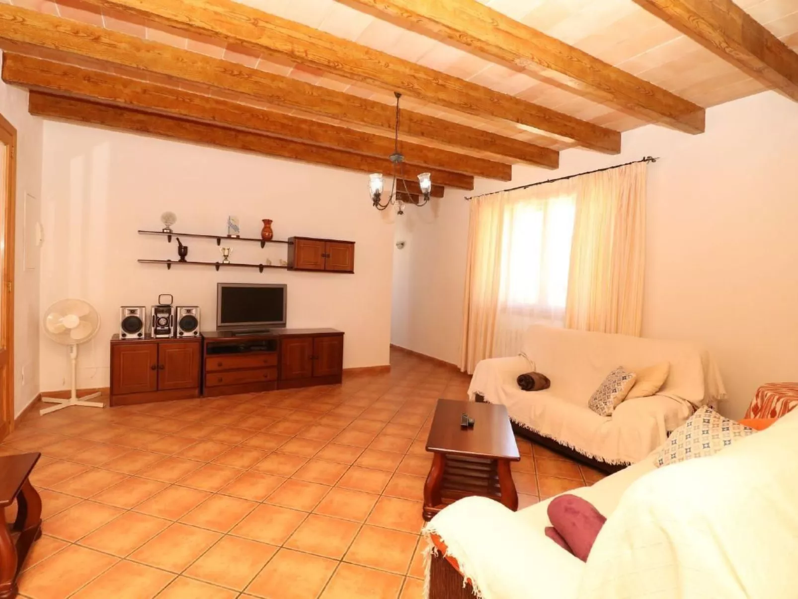 Finca Can Filadelfo-Binnen