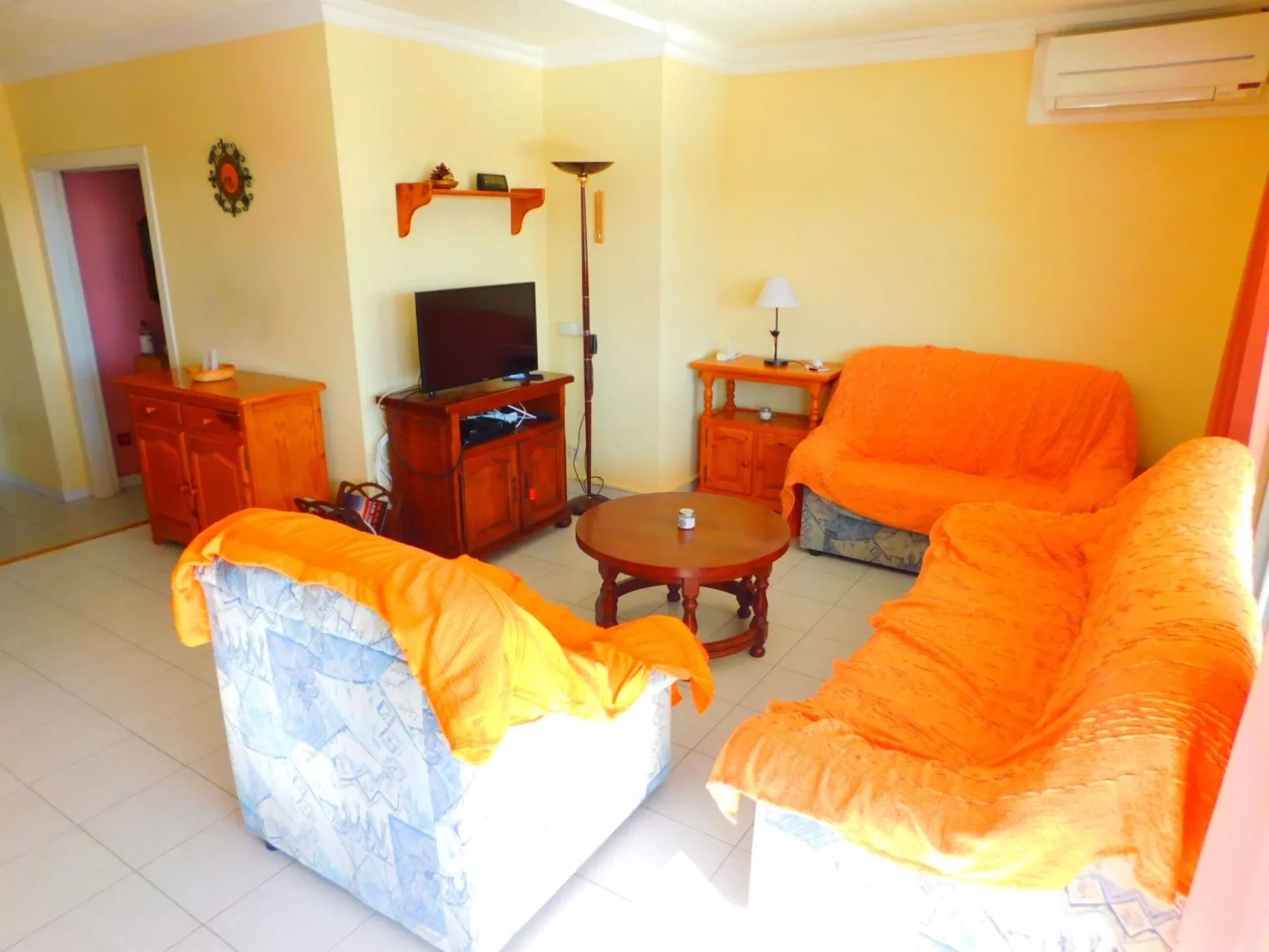 Ferienvermietung Penthouse mit schöner Terrasse 200m vom Strand Salatar, Roses-Image-tags.info