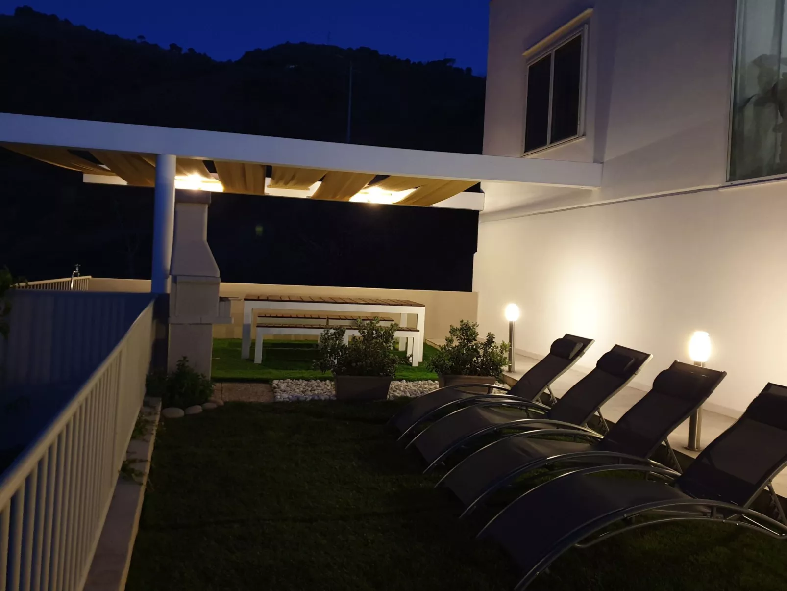 Villa la Vista - bis zu 6 Personen-Buiten