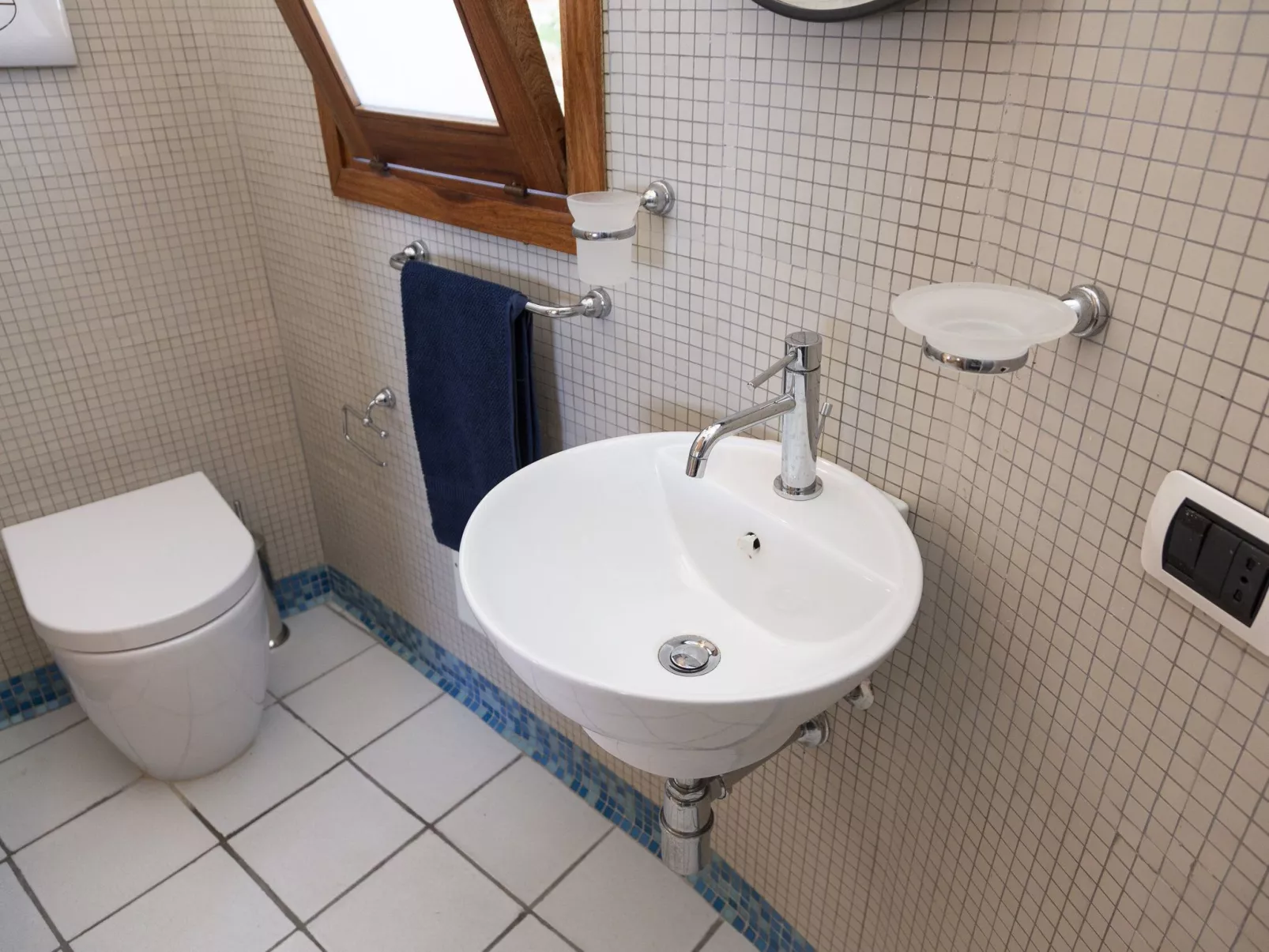 Für 10 Personen in Cefalù, Sizilien (Nordküste von Sizilien)-Image-tags.info