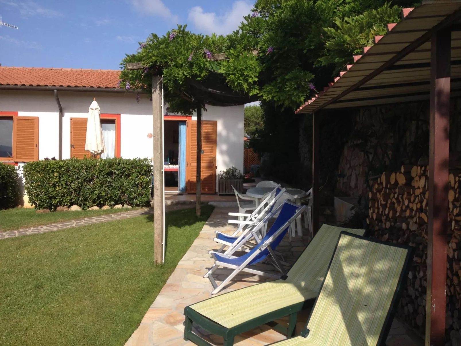 Gemütliches Appartement in Capoliveri mit Grill und Terrasse-Image-tags.info