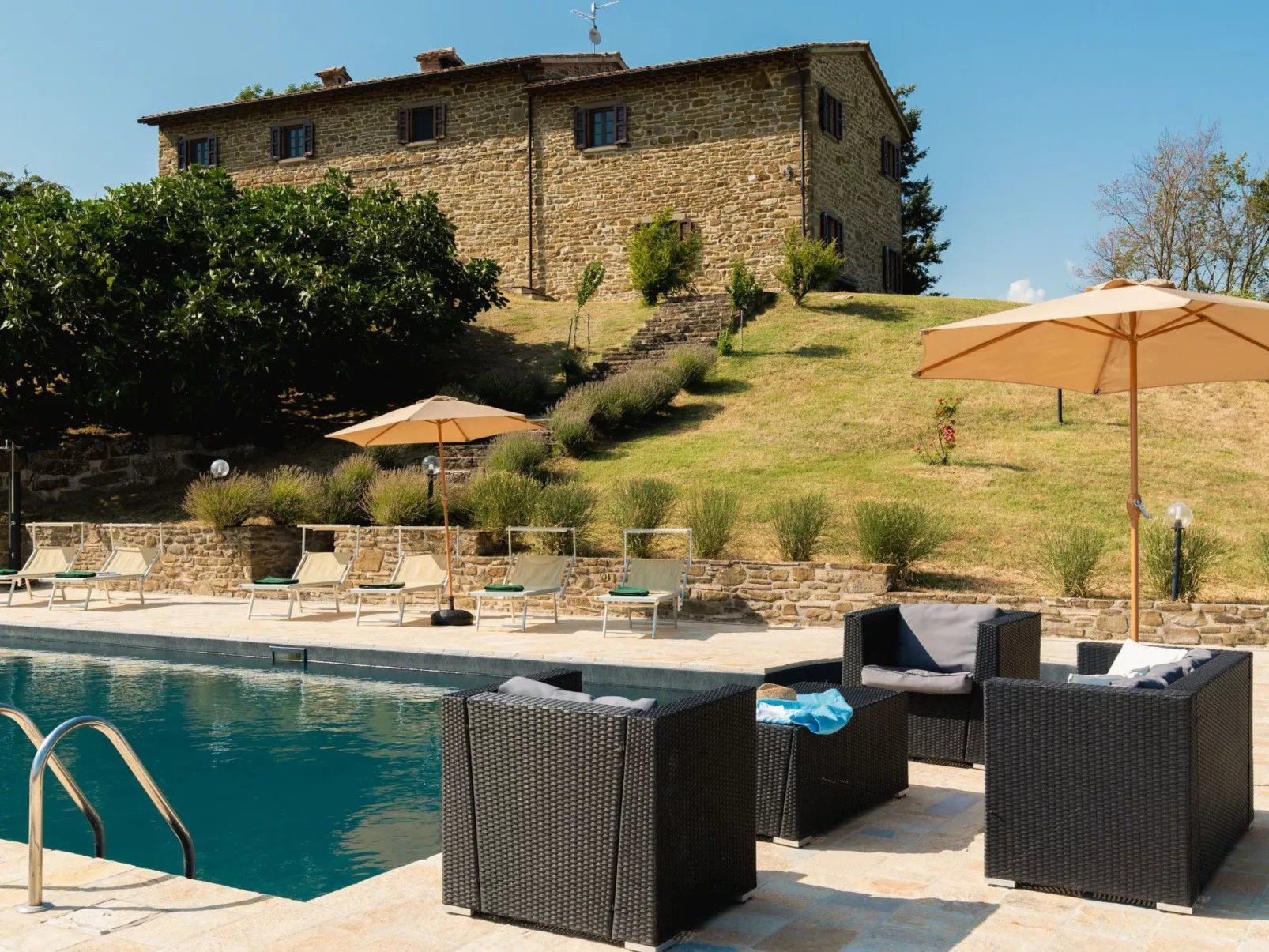 Ca Quattrocchi, Marcheholiday-Binnen