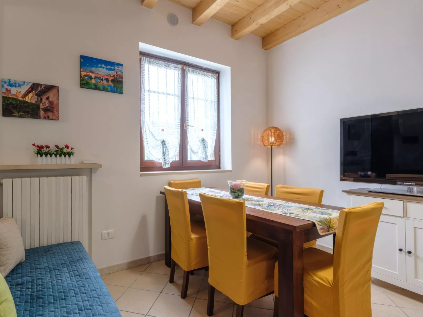 Gardaland bei Holiday World-Binnen