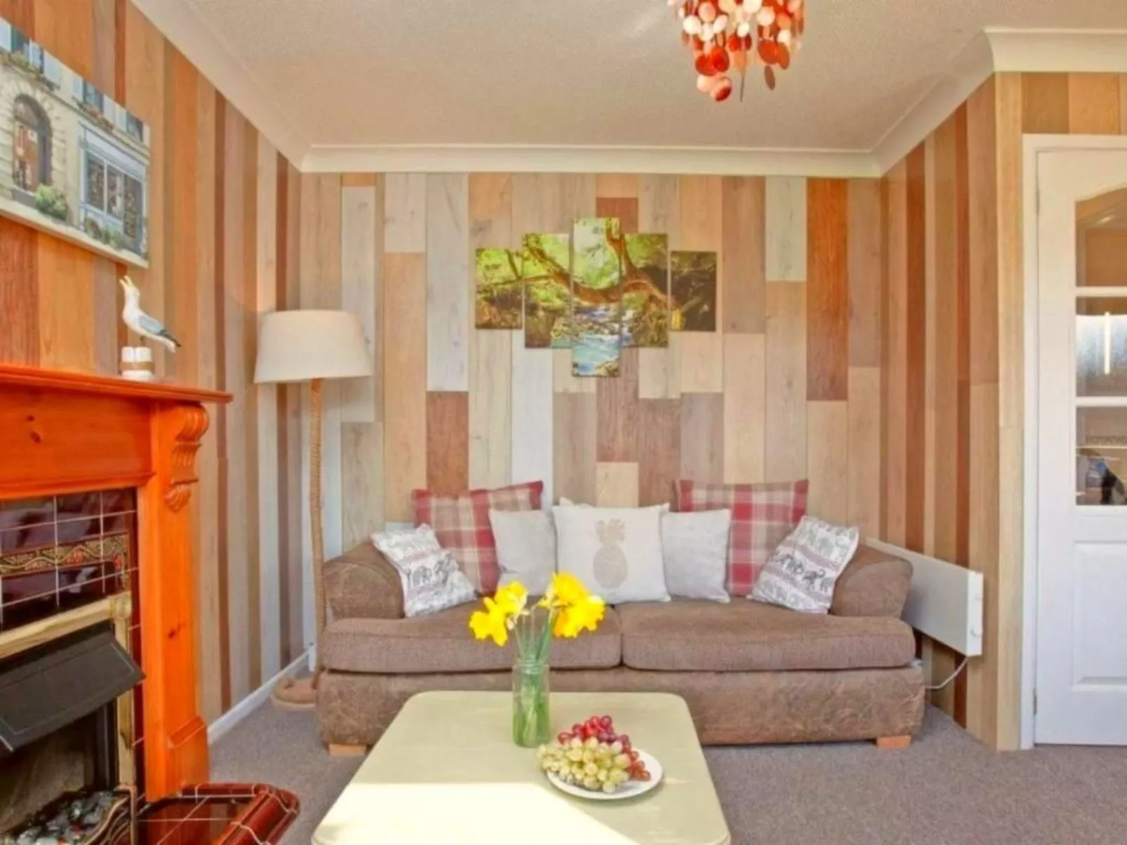 Driftwood Chalet-Image-tags.info