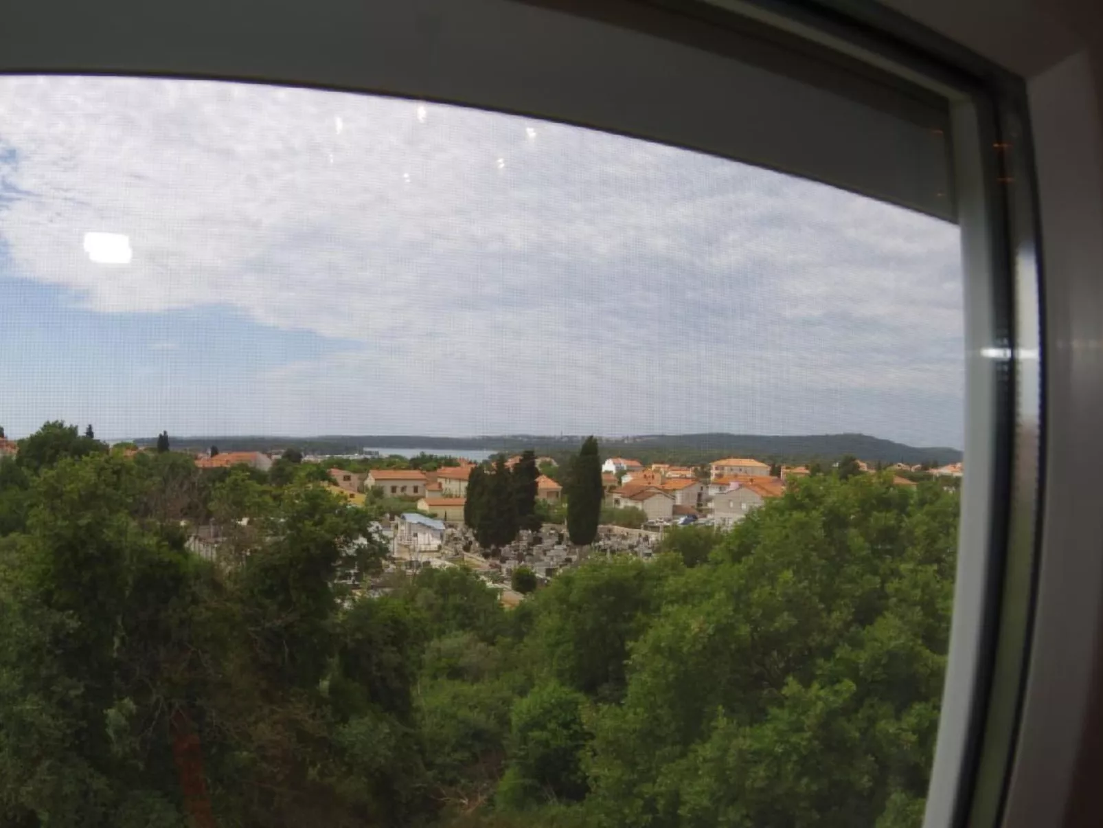 In Medulin mit Privatparkplatz-Buiten