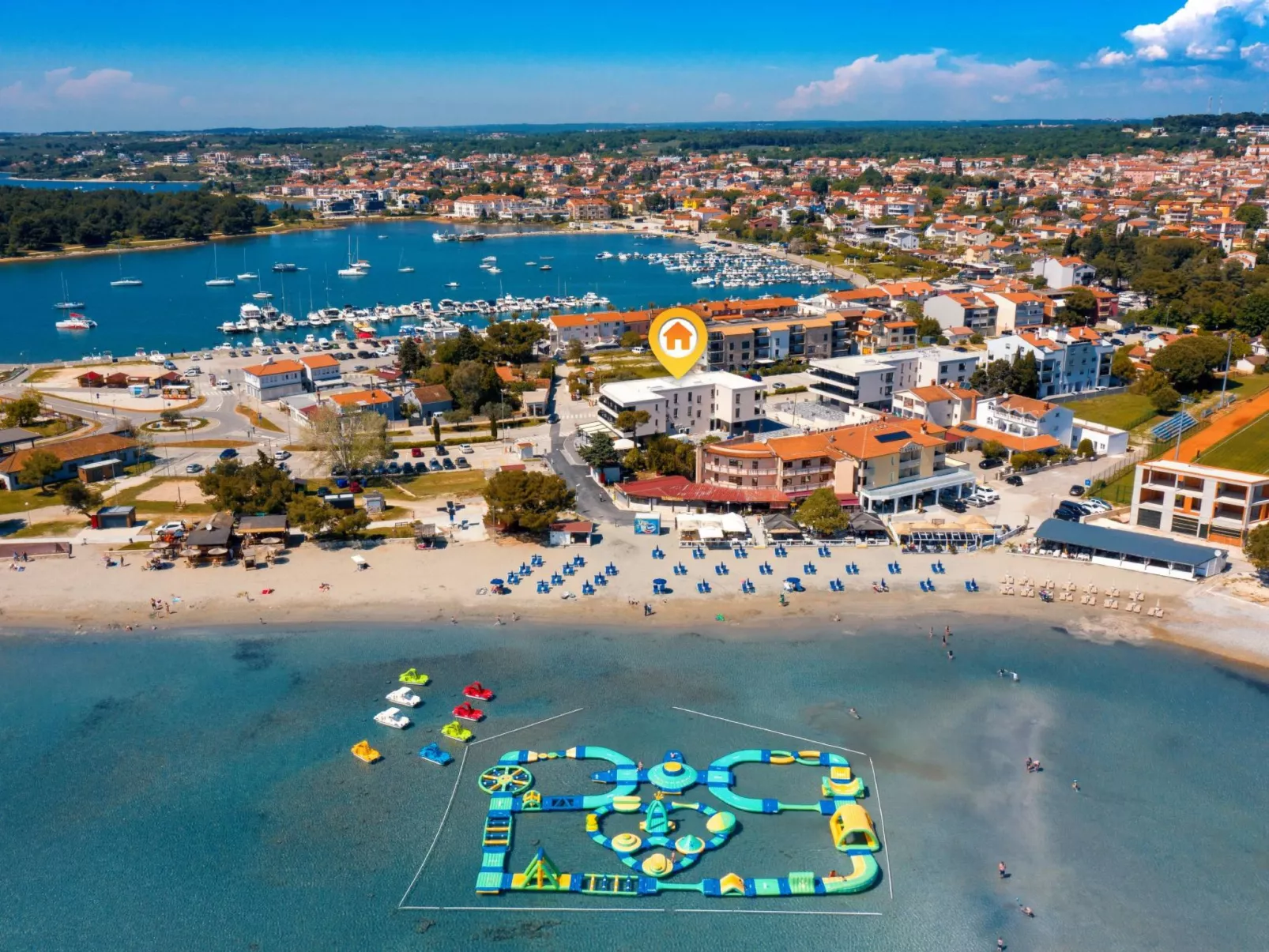 "A'more Bijeca" direkt am Strand