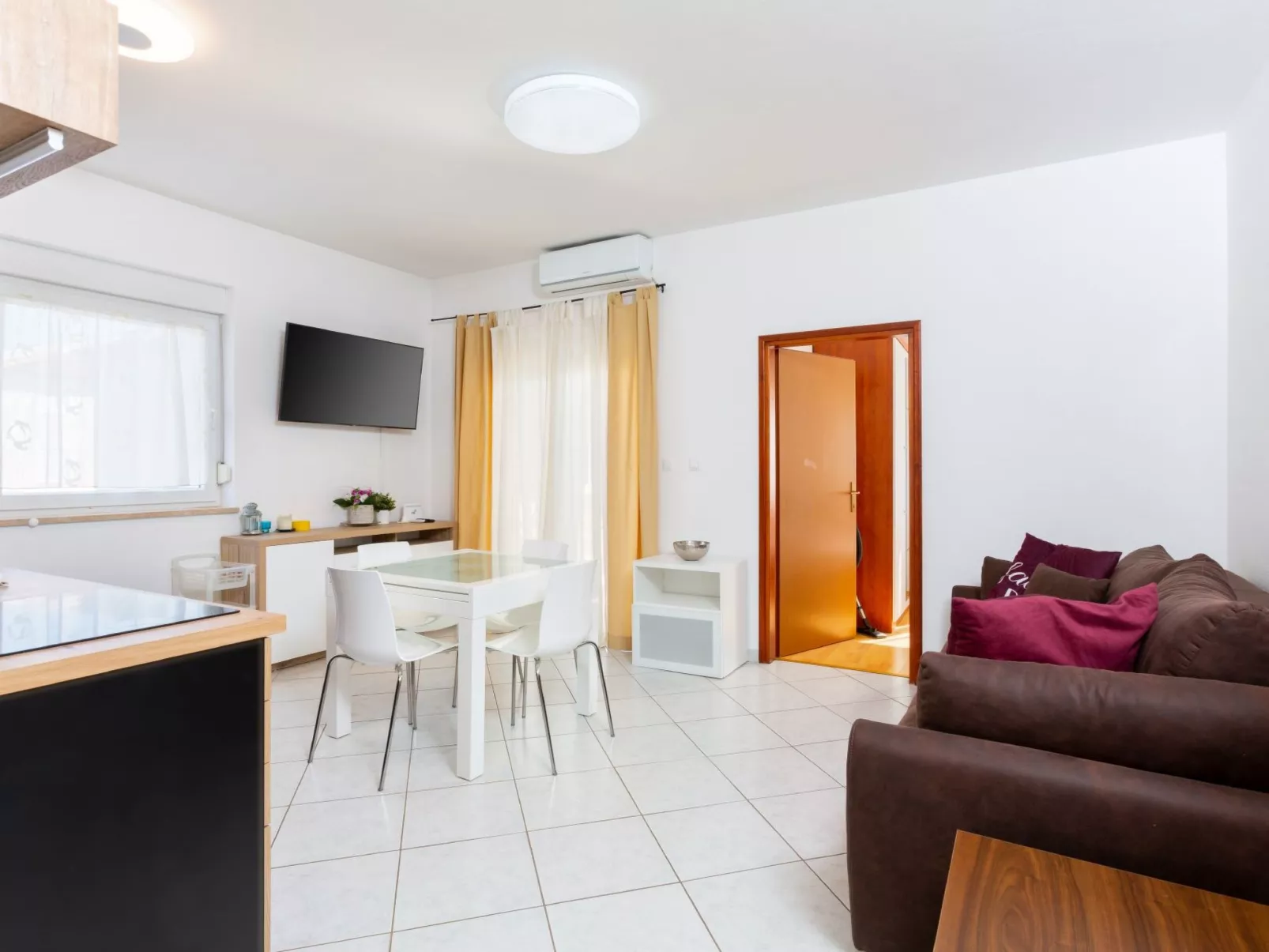 "Davorin" mit Balkon