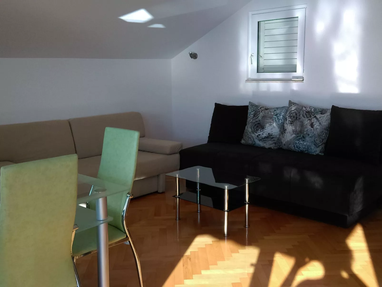 Wohnung mit Blick auf das Wasser-Binnen