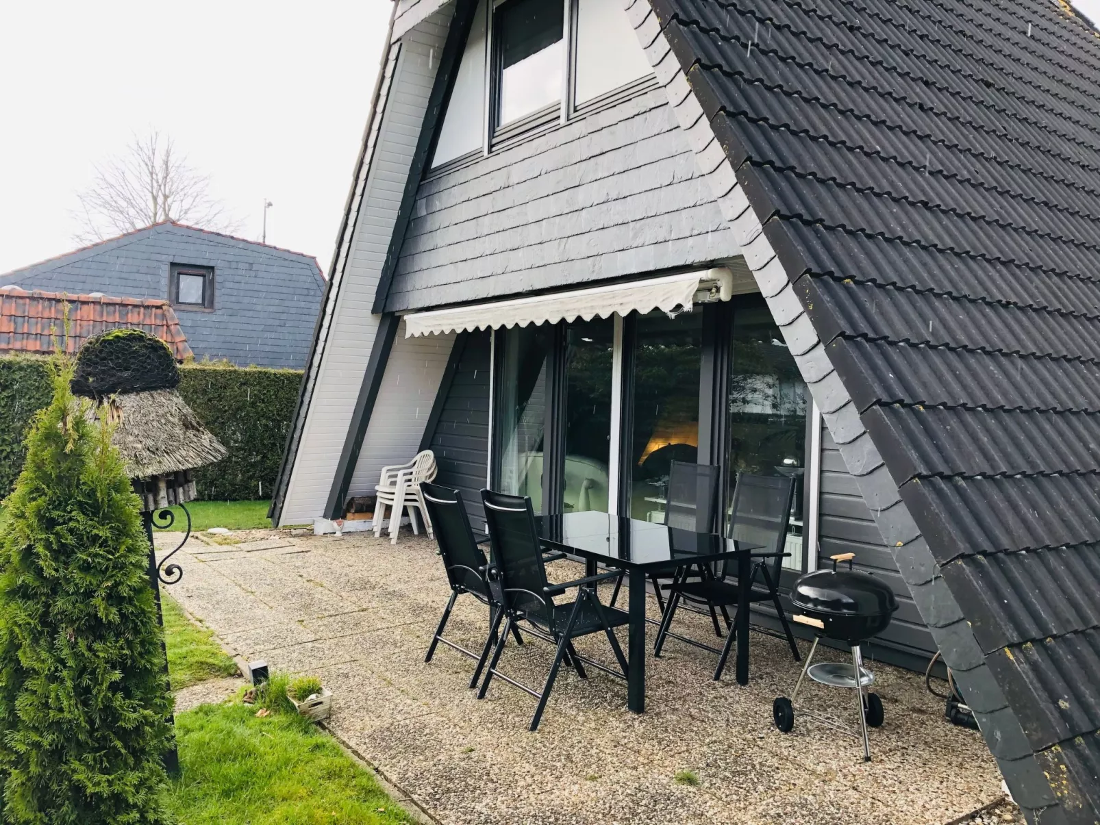 Nurdachhaus in Burhave mit Garten-Image-tags.info