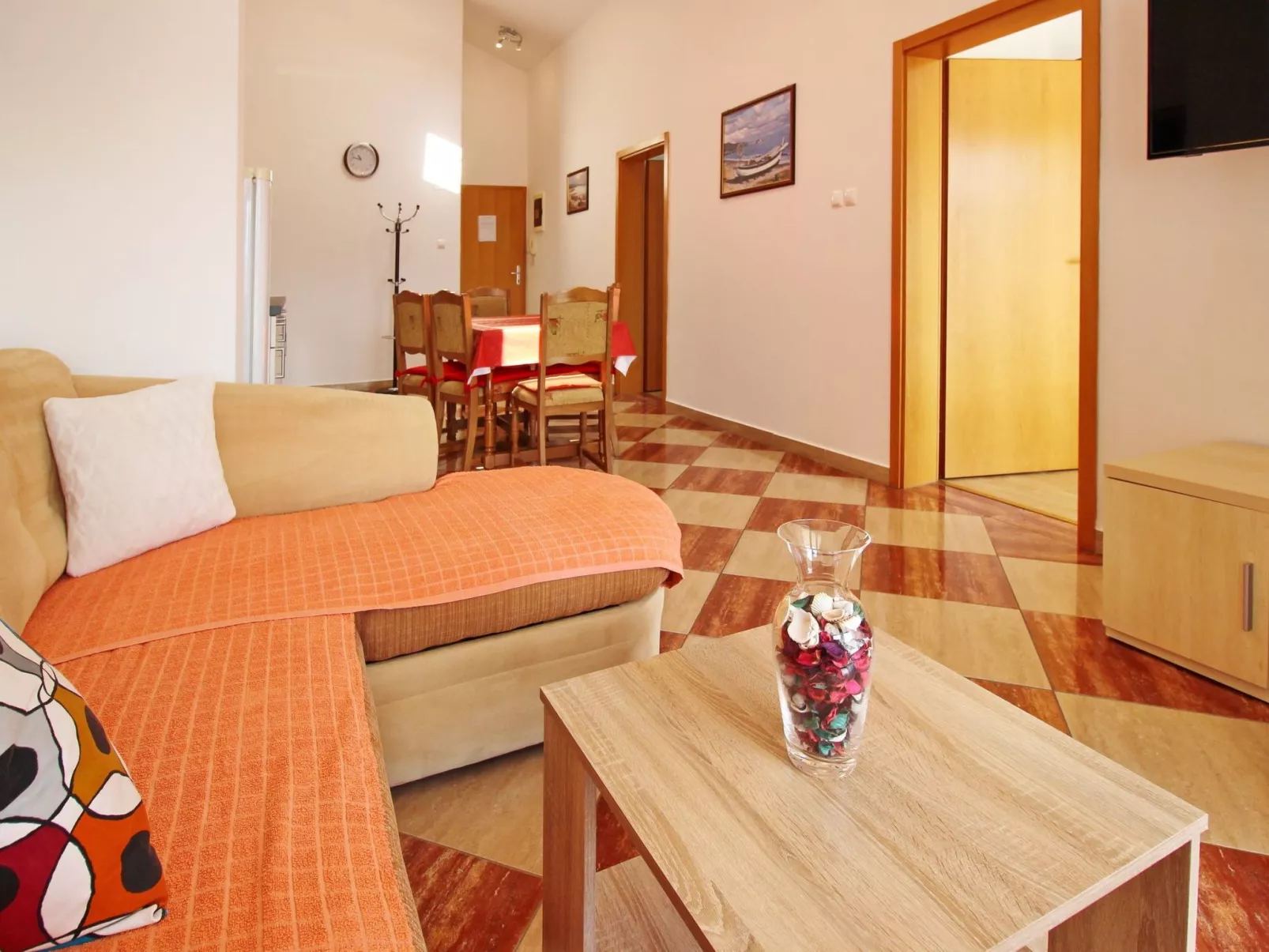 Charmante Ferienwohnung in Baška mit Eigenem Balkon-Binnen