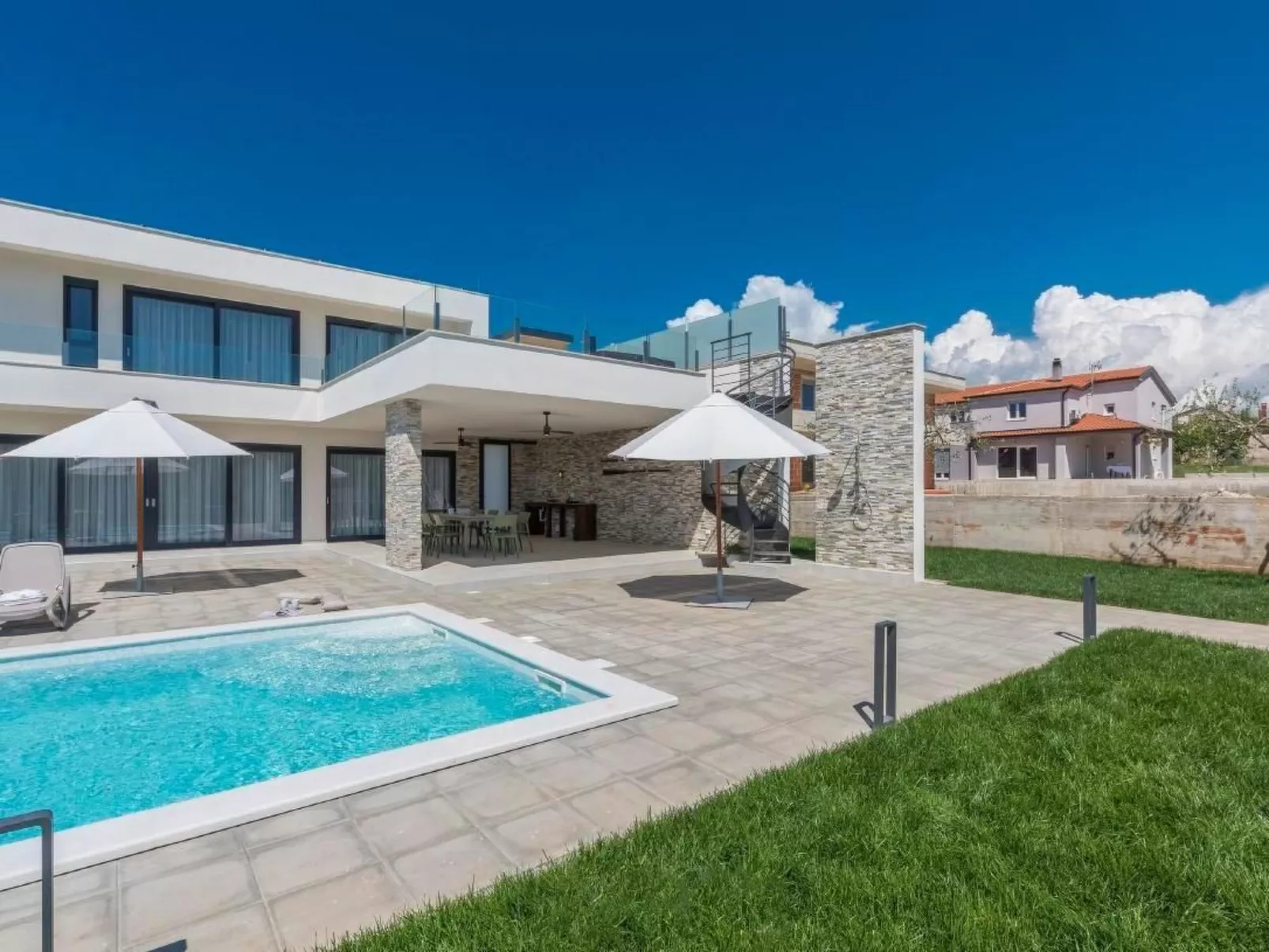 Villa Bianca-Image-tags.info