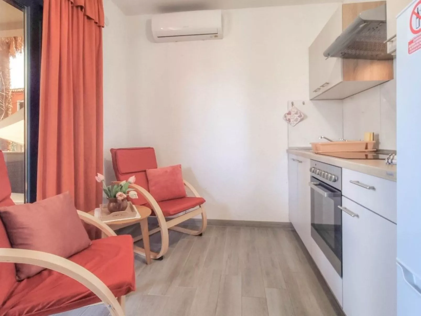 "Enio" direkt am Strand-Binnen