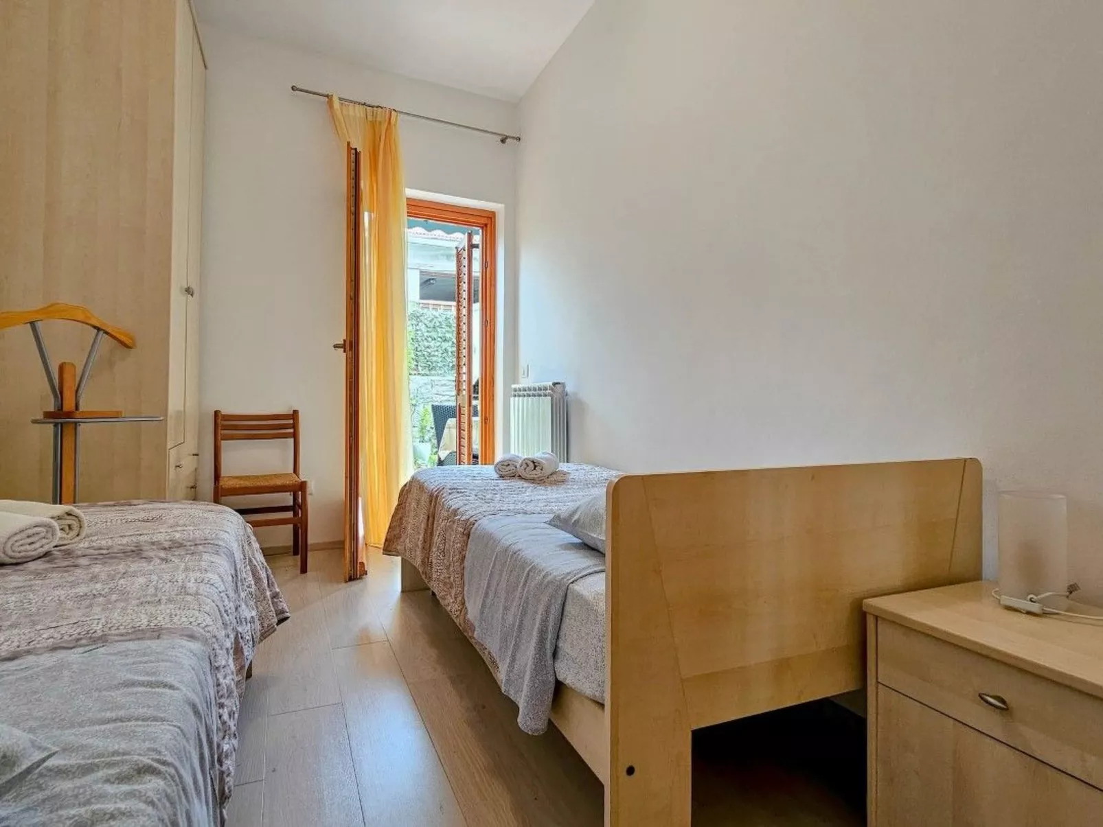 Mit Blick auf das Wasser-Image-tags.info