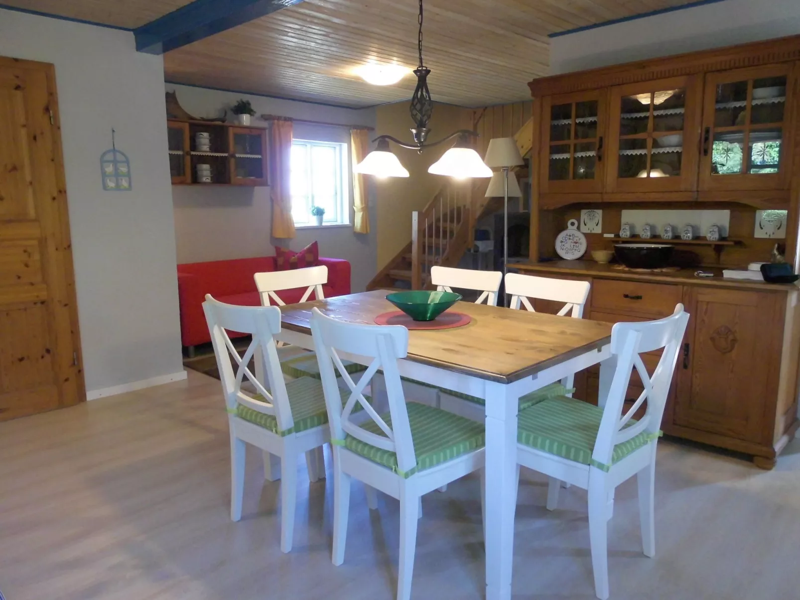 Haus in Zimmert mit Terrasse, Grill und Garten-Binnen