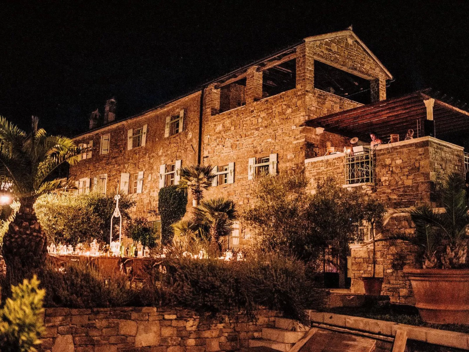 Tolle Villa Sancta Maria Motovun mit Pool-Buiten