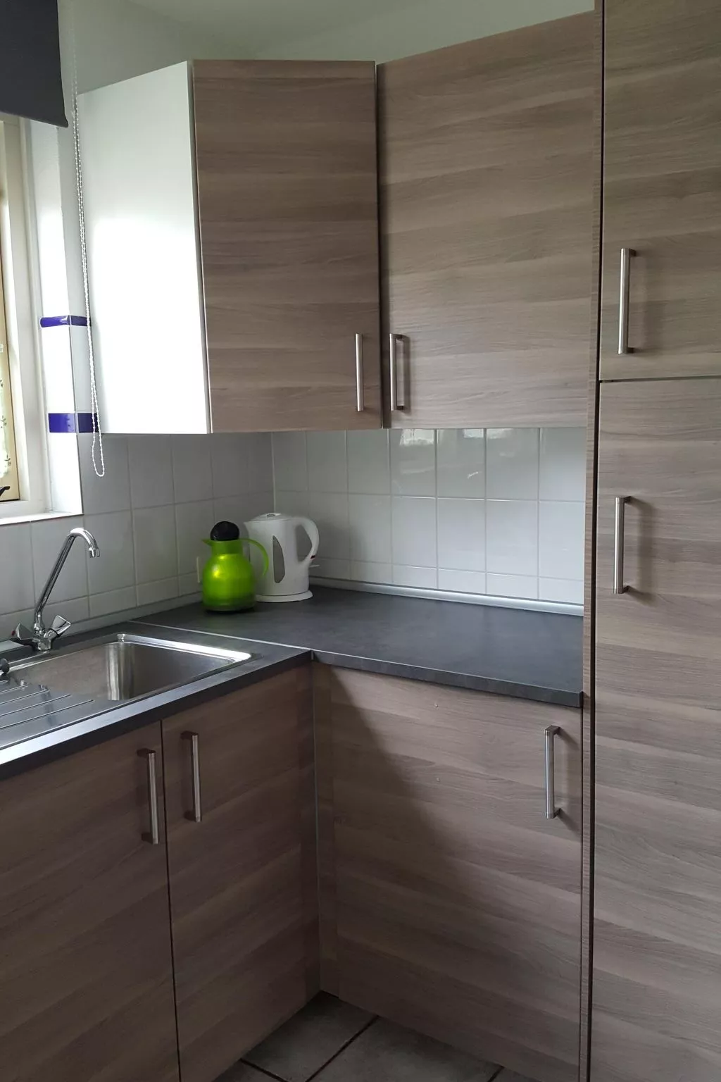 Gemütliches Haus mit komplett umzäuntem Garten-Binnen