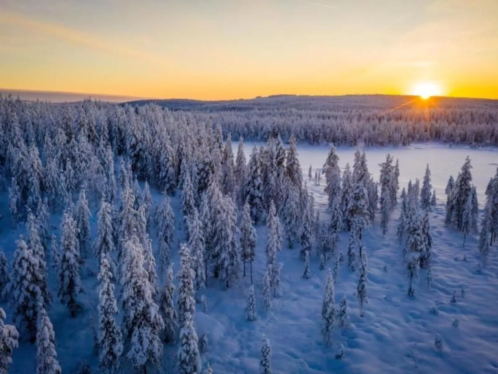 Gemütliches Ferienhaus in der Wildnis Lapplands-Buiten