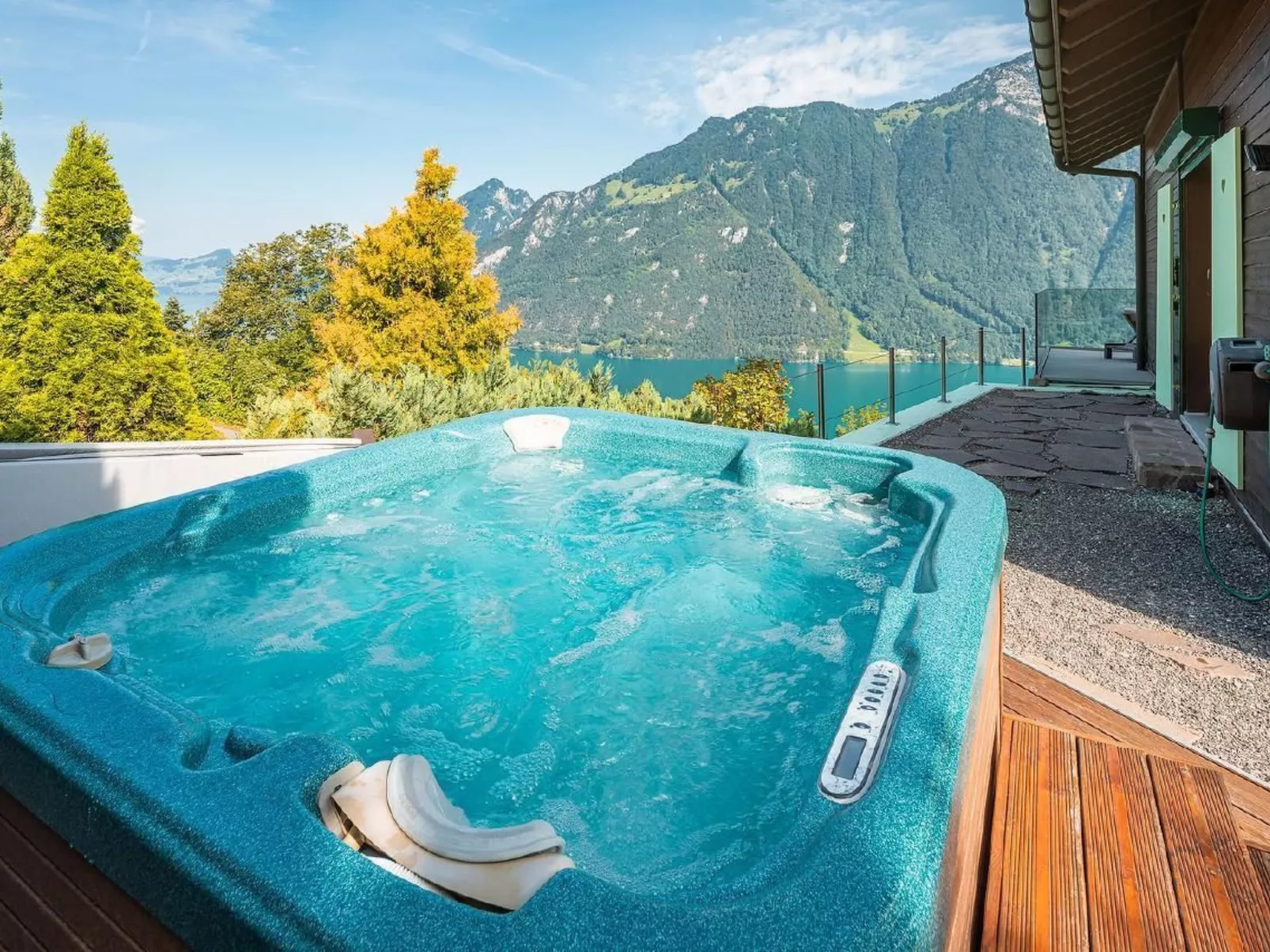 Wunderschönes Luxus-Chalet mit Seesicht