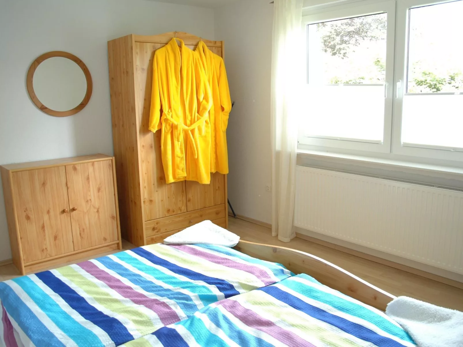 Mit Indoorpool, Garten und Partyraum-Binnen